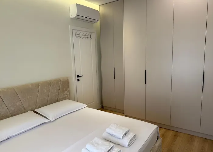 Apartamento Priam 2 *